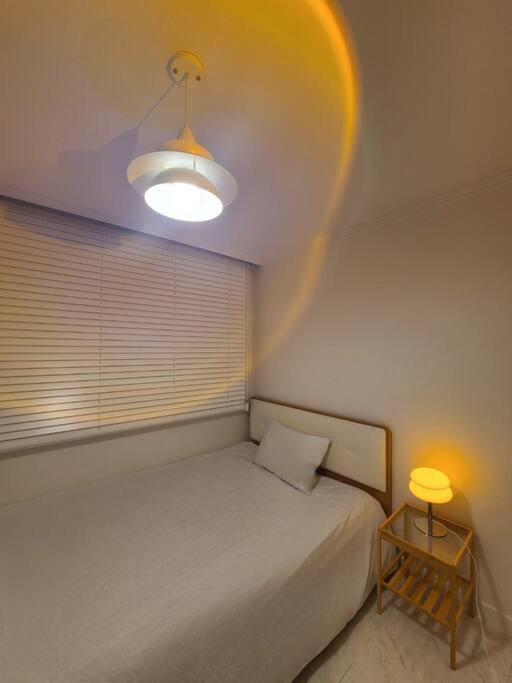 M1 Wood House Hongik Univ 6 Double Beds Apartment