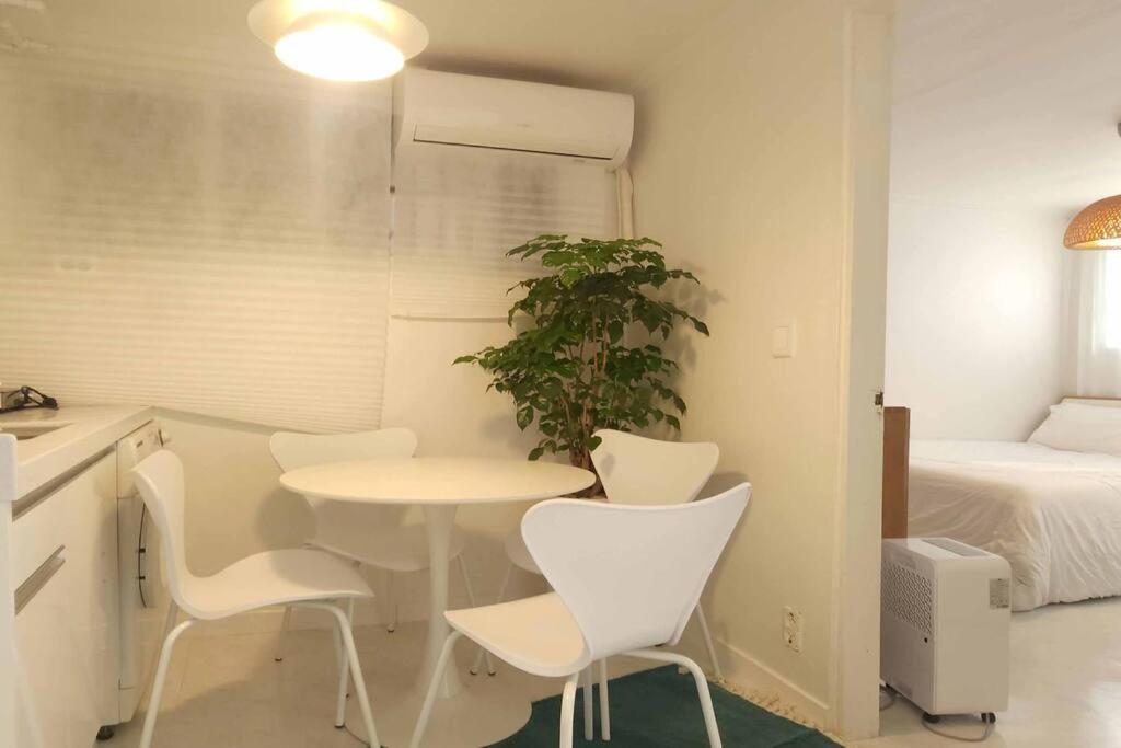 M1 Wood House Hongik Univ 6 Double Beds Apartment *