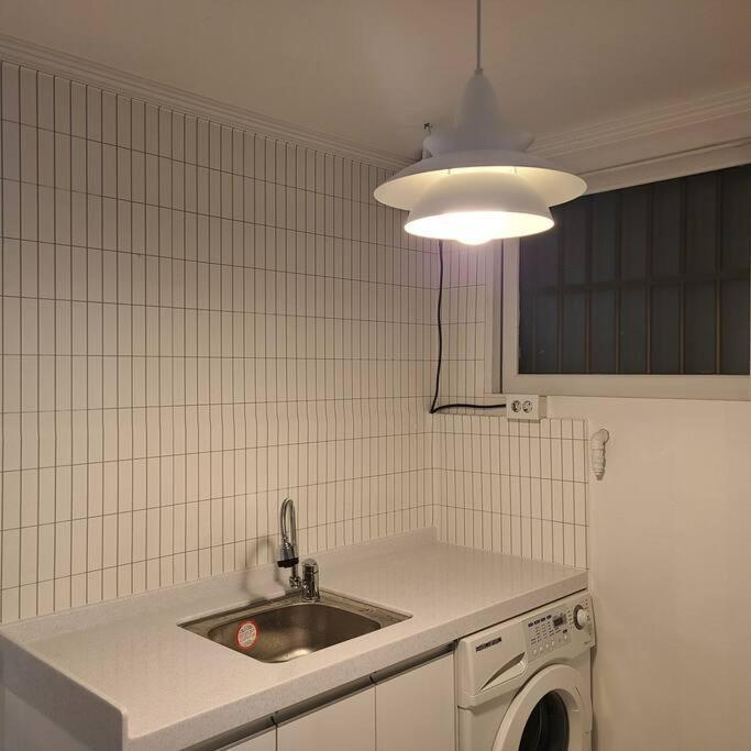 M1 Wood House Hongik Univ 6 Double Beds Apartment