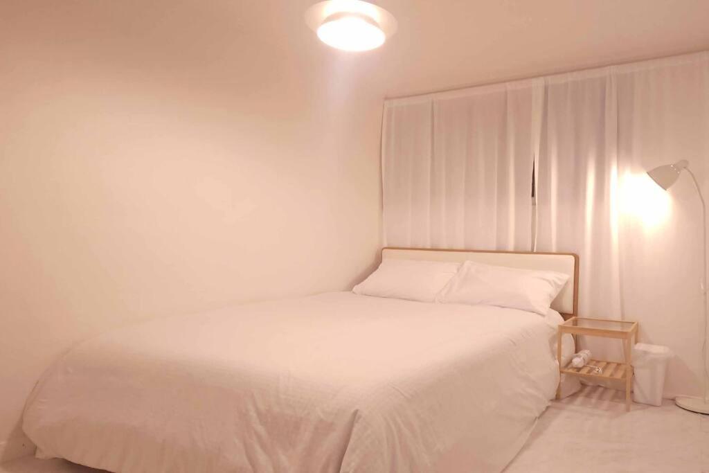 M1 Wood House Hongik Univ 6 Double Beds Apartment *